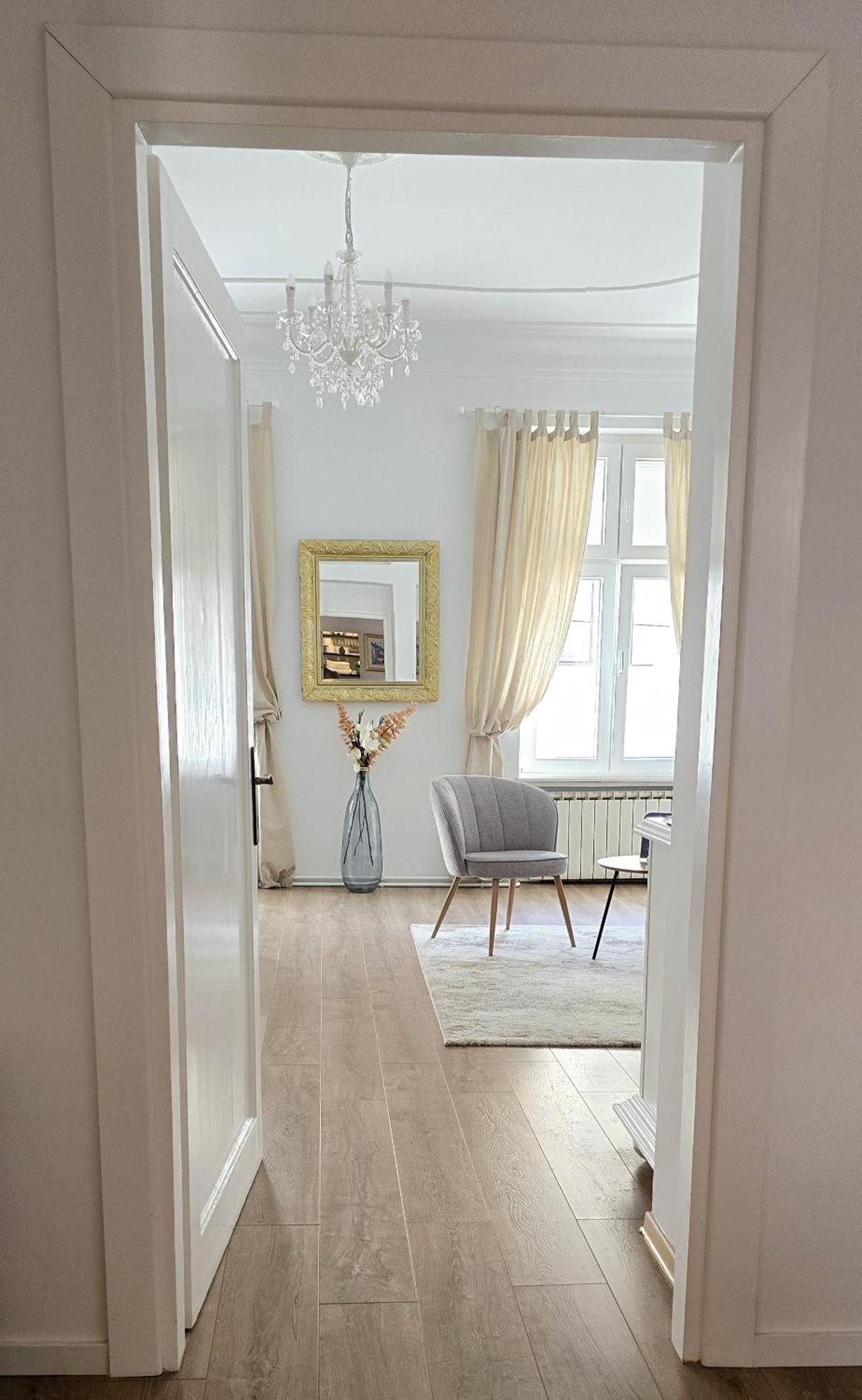 Luxury In Center Of Apartment